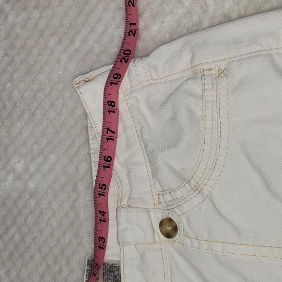 LEVI'S STRAUSS WOMENS CROP JEANS WHITE DENIM SIZE 14 - Picture 7 of 11